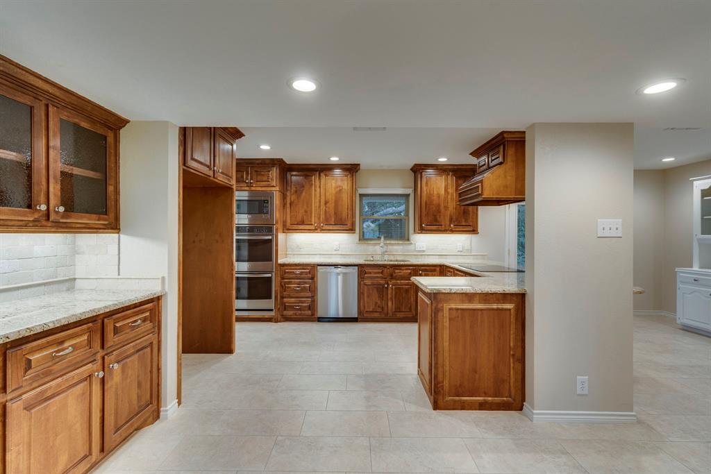 Lakegrove - Residential