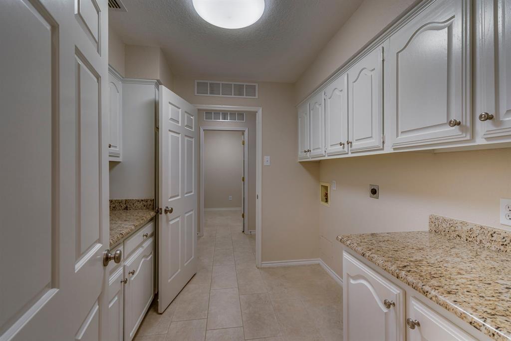 Lakegrove - Residential