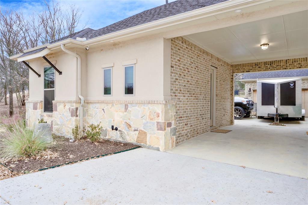 1090 Forest Hills Drive