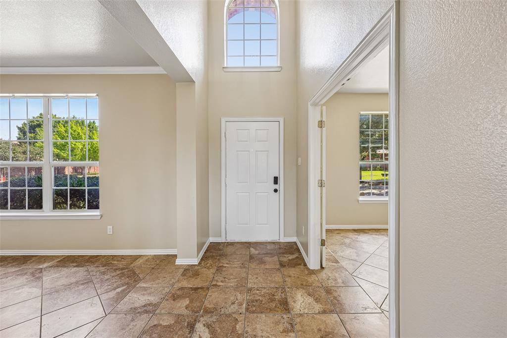 844 Sequoia Way