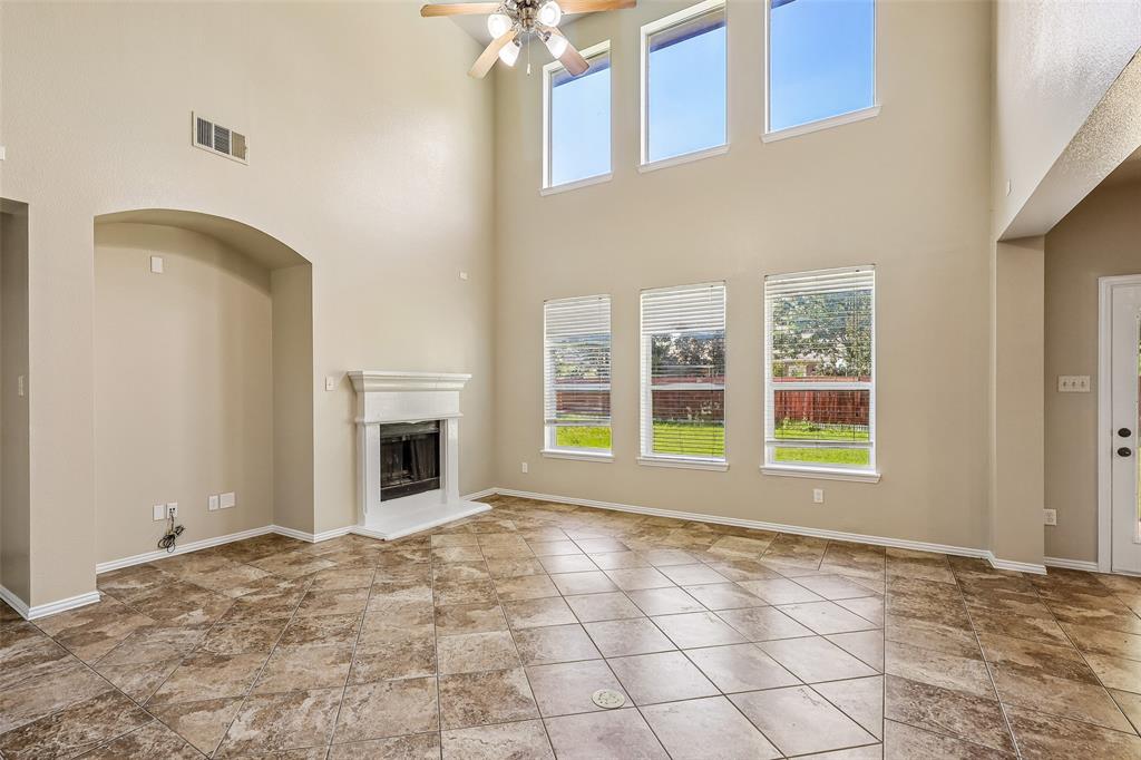 844 Sequoia Way
