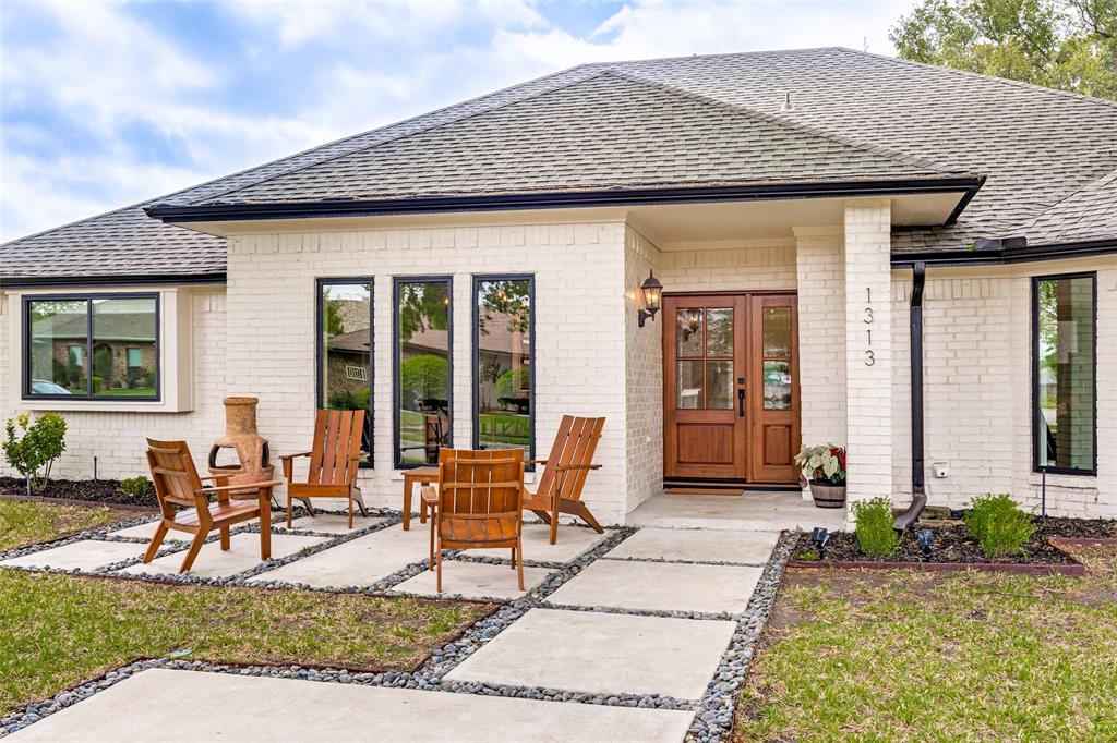 1313 Huntington Drive