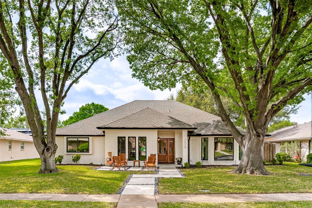 1313 Huntington Drive