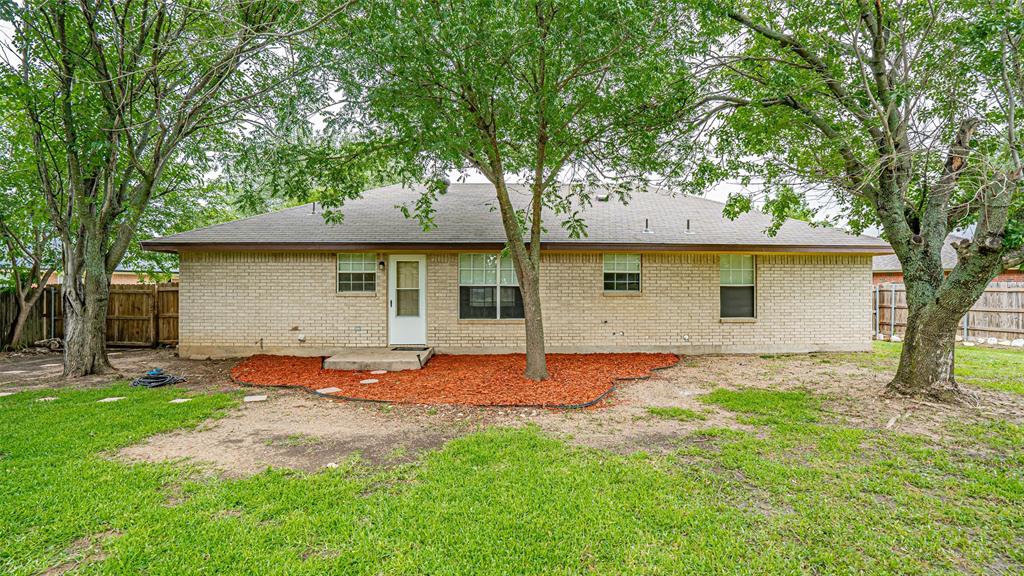 906 Pear Court
