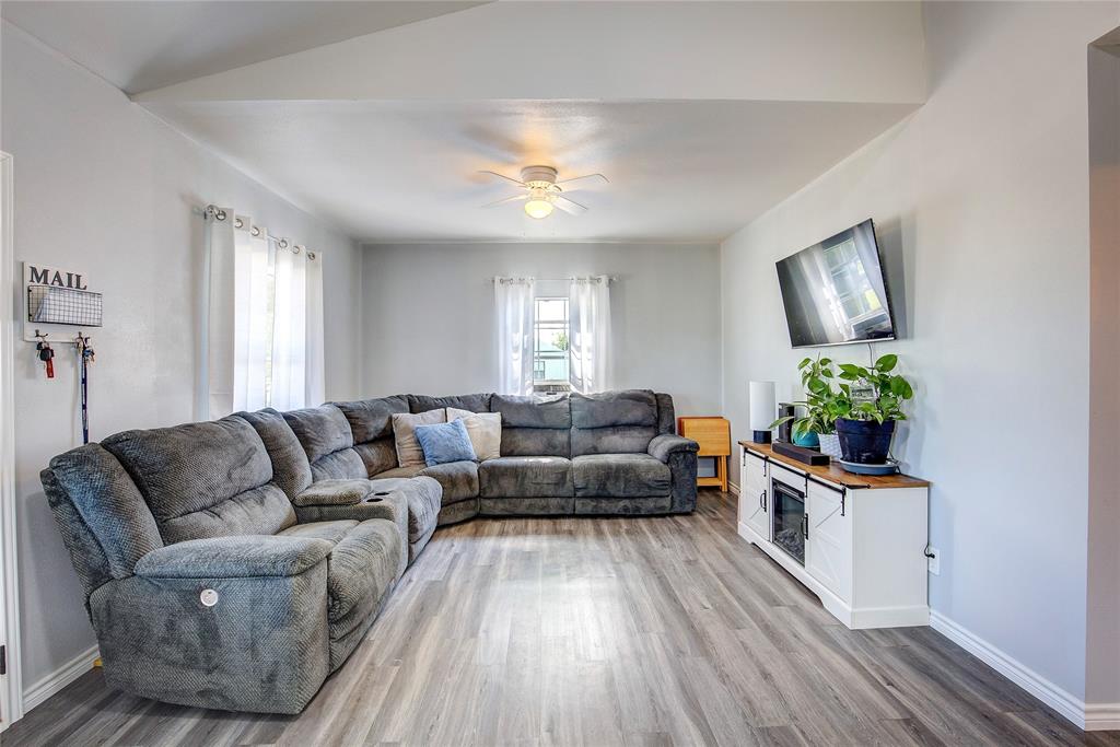 1867 County Road 4131