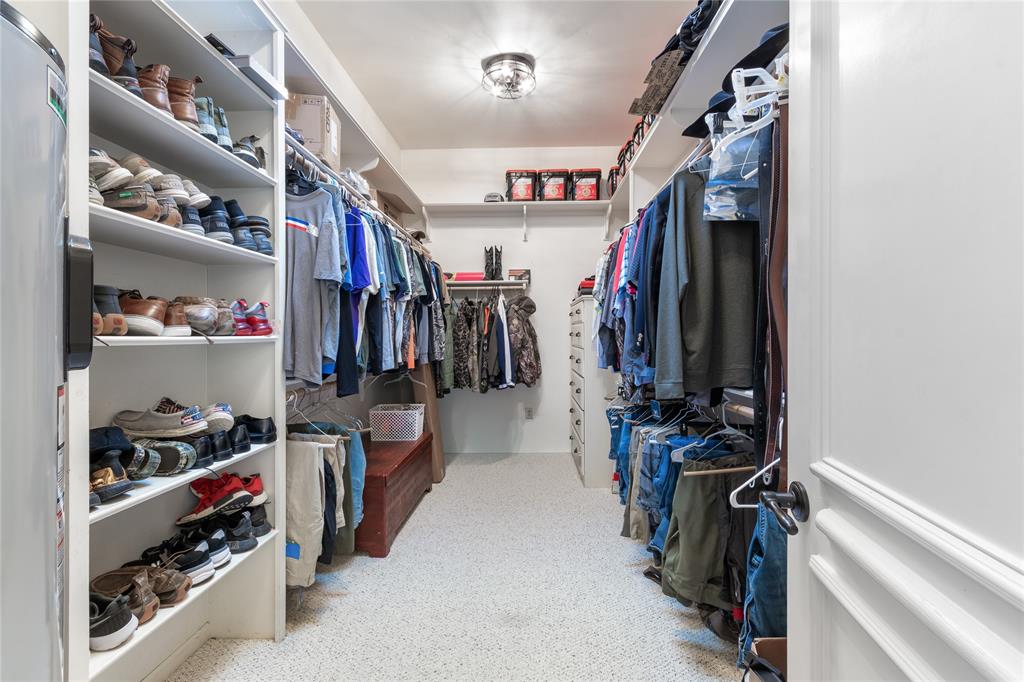 ACRES: 6.902 ABST: 761 SUR: WM SHERMAN - Residential