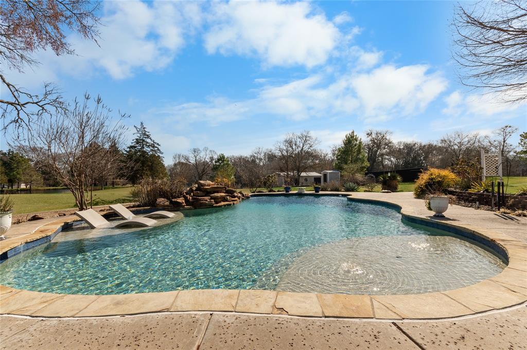 ACRES: 6.902 ABST: 761 SUR: WM SHERMAN - Residential