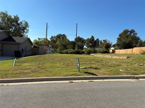 2396 Miller Street Denison TX 75020