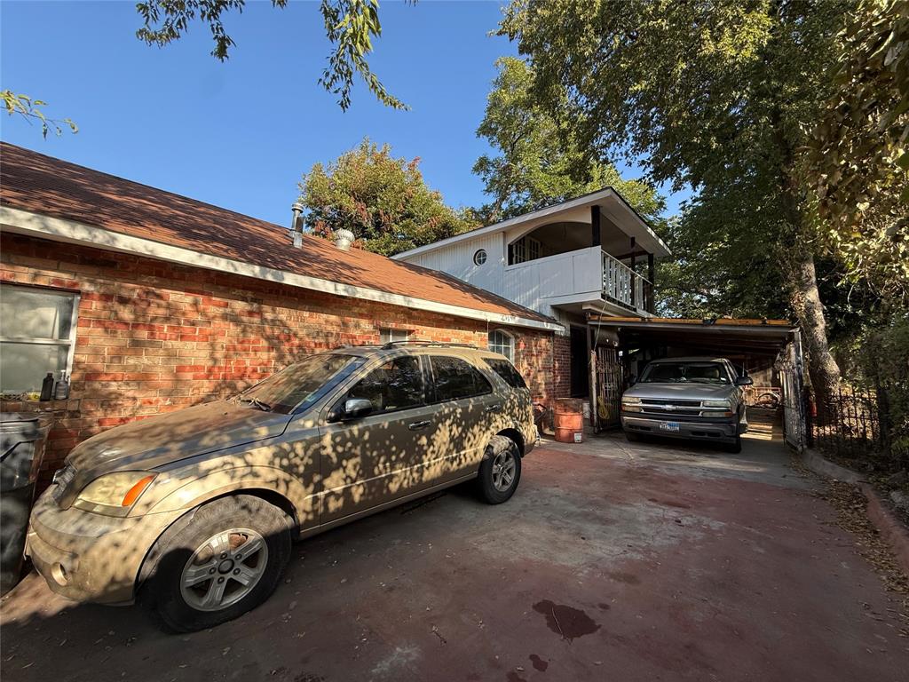 235 W Suffolk Avenue