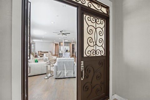 Photo of 251 S Mill Street #280, Lewisville, TX 75057 (MLS # 21423072)