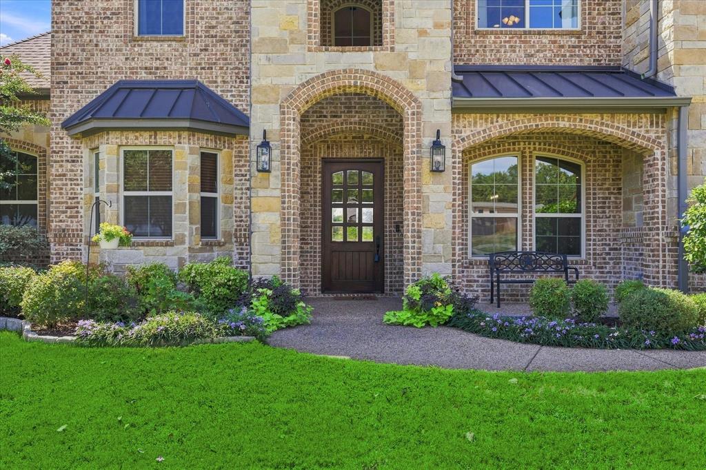 1228 Robin Drive