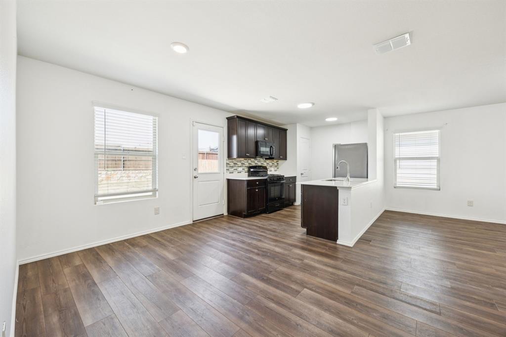 Sendera Ranch East-Ph 16 - Residential Lease