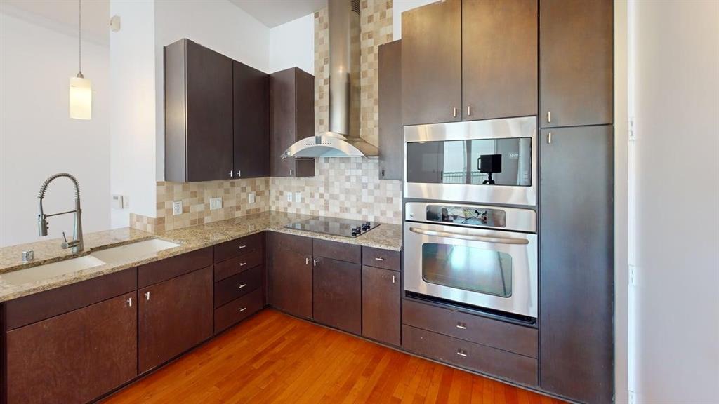 2950 Mckinney Avenue 424