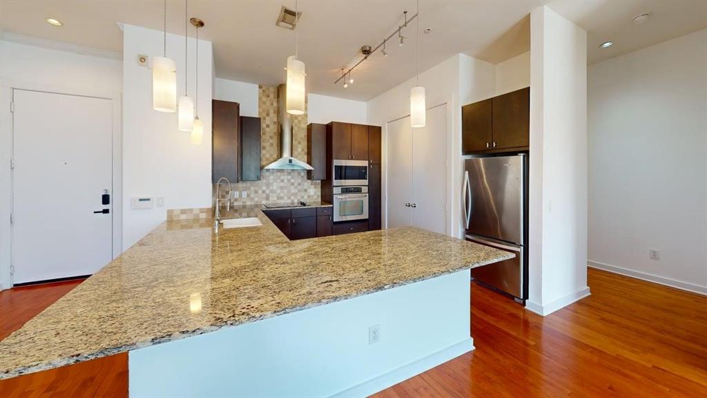 2950 Mckinney Avenue 424