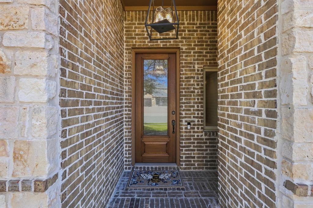 960 Woodstream Drive