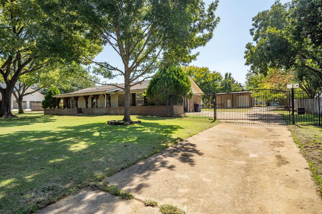 205 Timberline Drive N