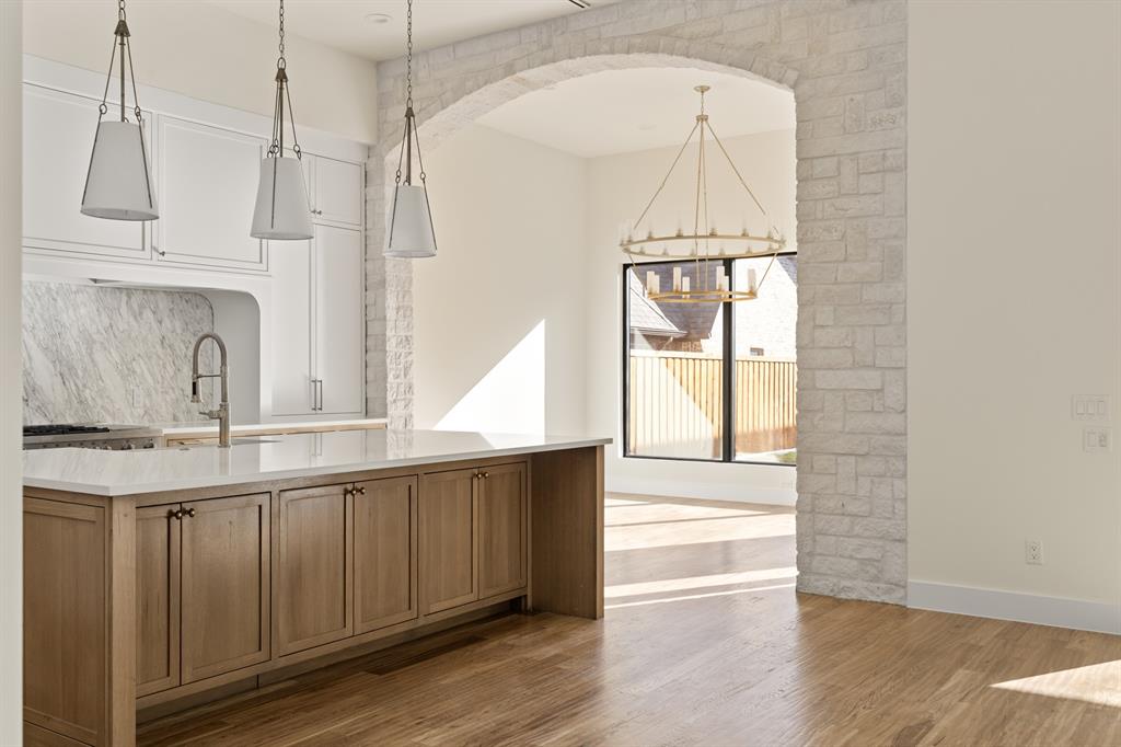 6028 Richmond Avenue