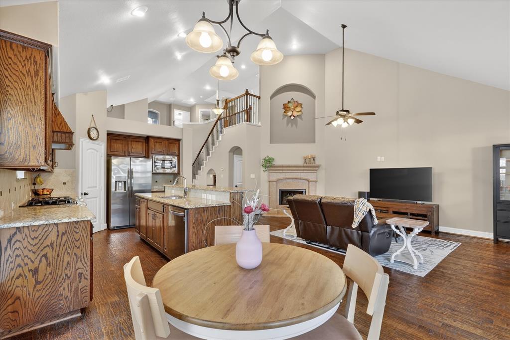 Serene Villas Of Keller - Residential