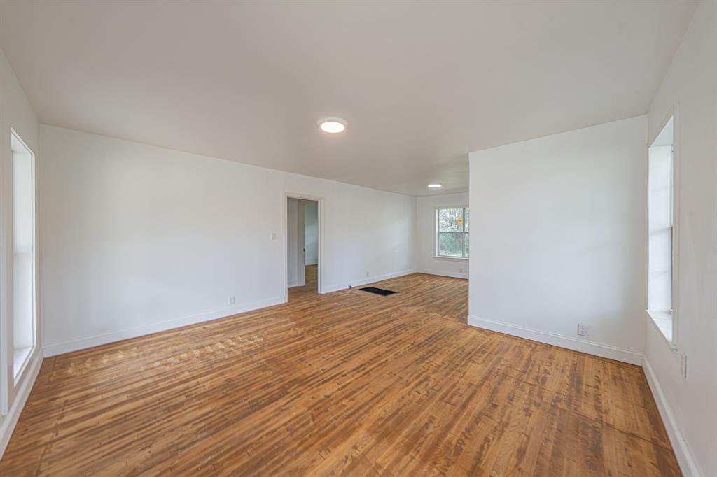 1259 Fernwood Avenue