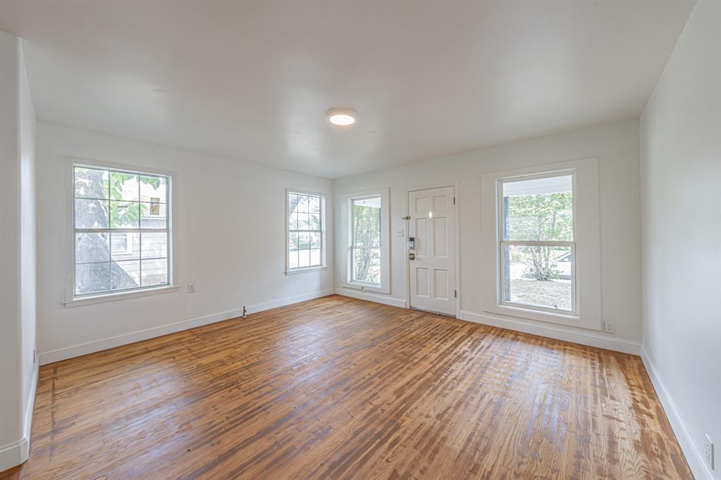 1259 Fernwood Avenue