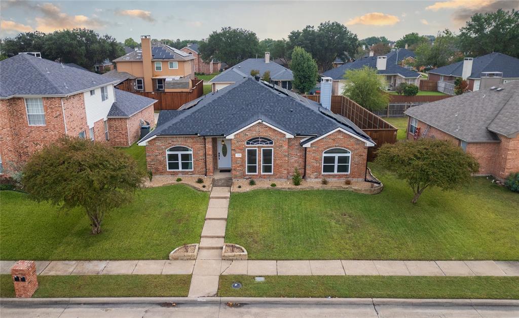 2604 Hackberry Creek