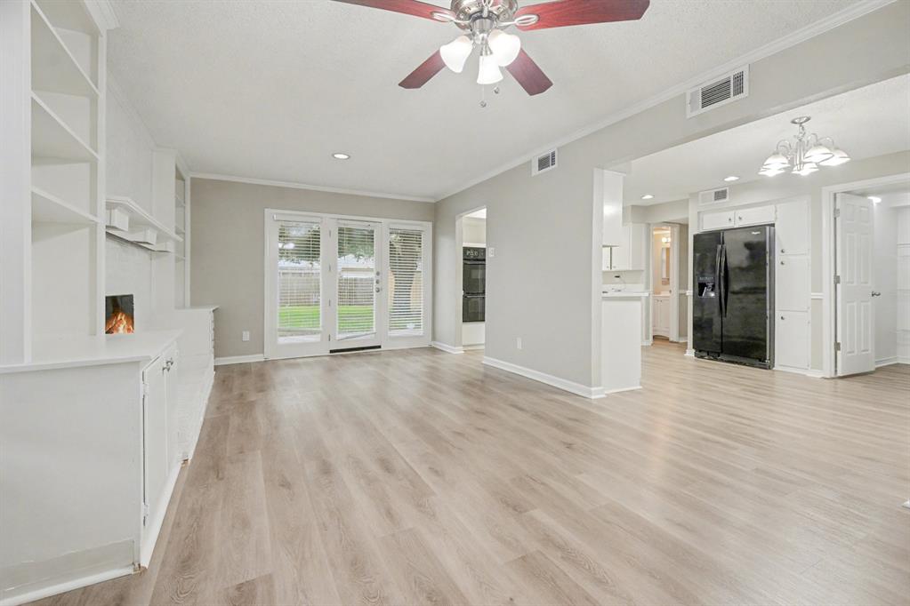 1702 Charleston Drive