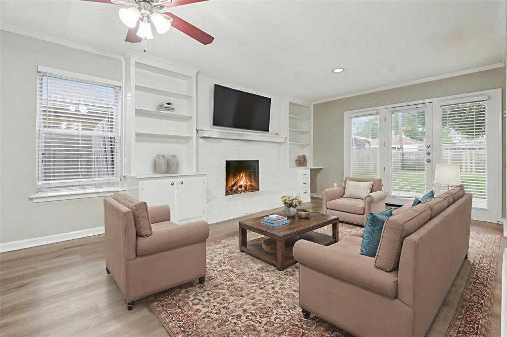 1702 Charleston Drive