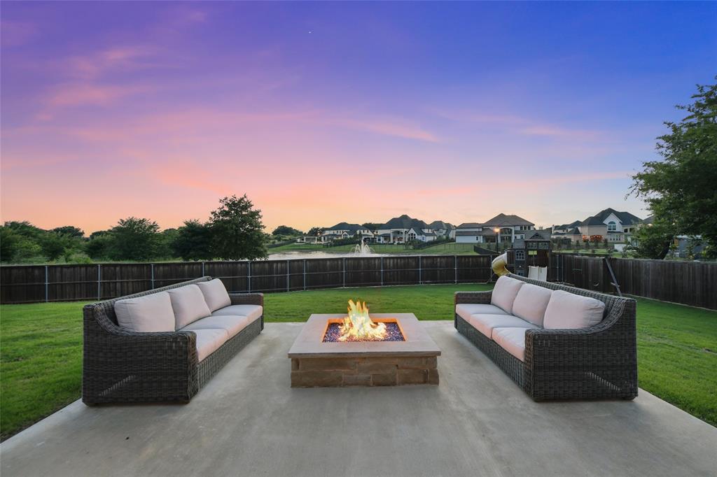 4604 Caddo Maple Way