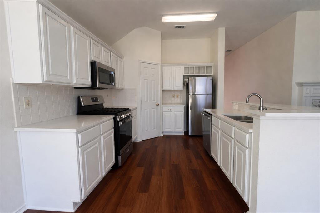 9221 Harrisburg Lane