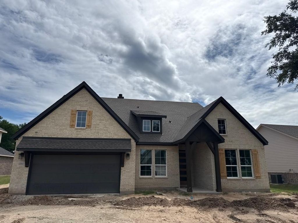 Photo of 404 Guadeloupe Lane, Springtown, TX 76082 (MLS # 21252877)
