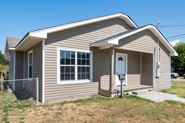 918 MARTIN LUTHER KING JR BLVD, CORSICANA, TX 75110 - Image 6ce48980aa1bd3b962f8a1b8ac31b0ab/1659908251