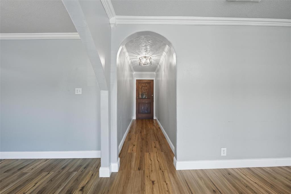 5933 Jackie Terrace