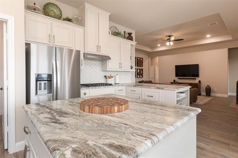 912 Meadow View Drive Cleburne TX 76033