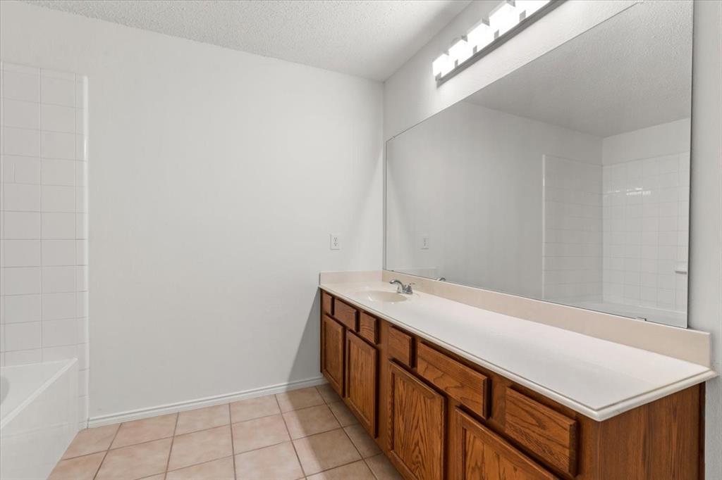 EAGLES NEST AT WESTRIDGE PHASE 1-B - Residential Lease