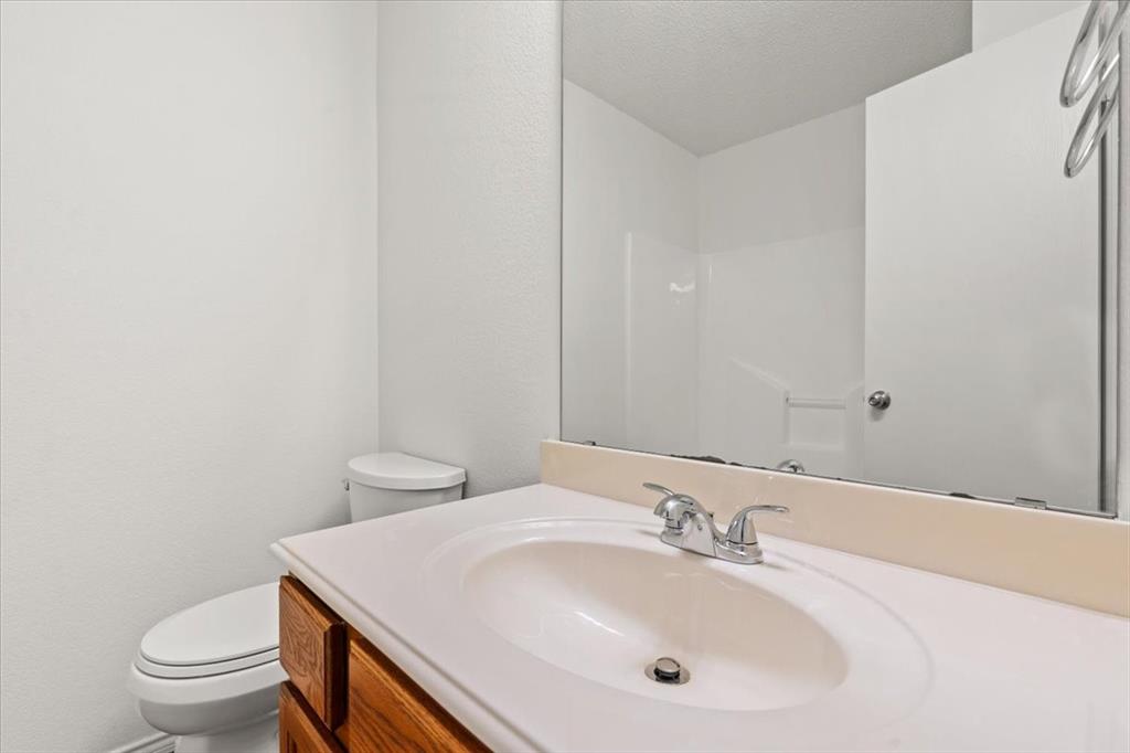 EAGLES NEST AT WESTRIDGE PHASE 1-B - Residential Lease