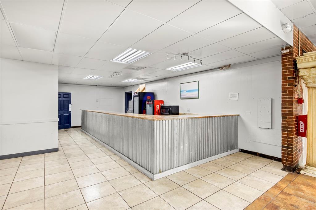 Henslee Joe Add - Commercial Sale