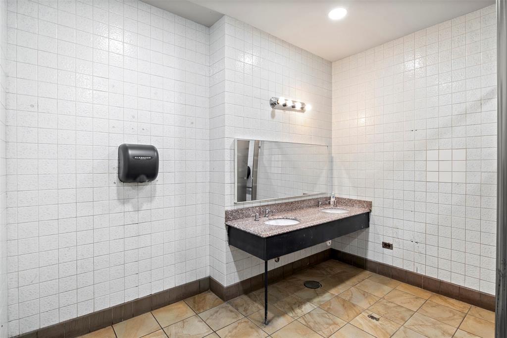 Henslee Joe Add - Commercial Sale