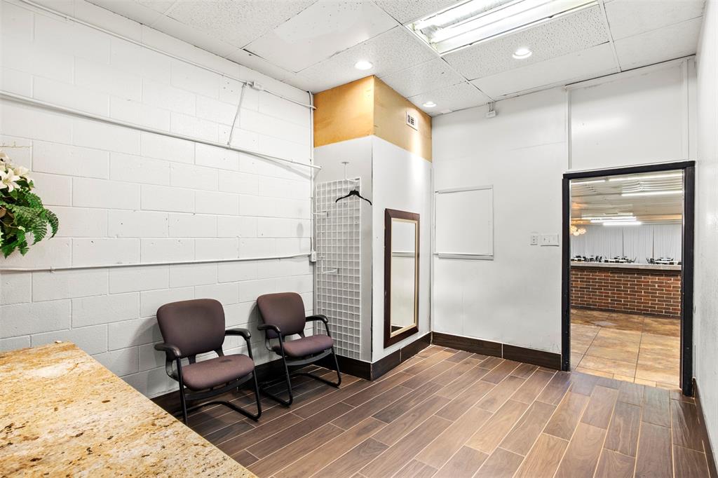 Henslee Joe Add - Commercial Sale