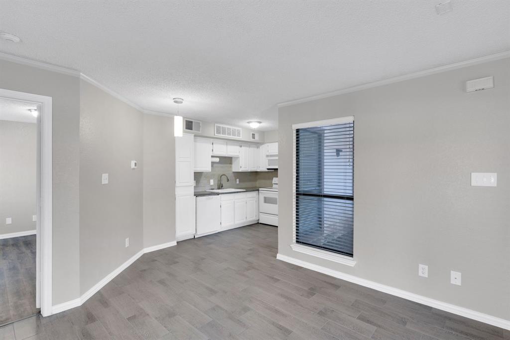 Arlington Oaks Condo - Residential Lease