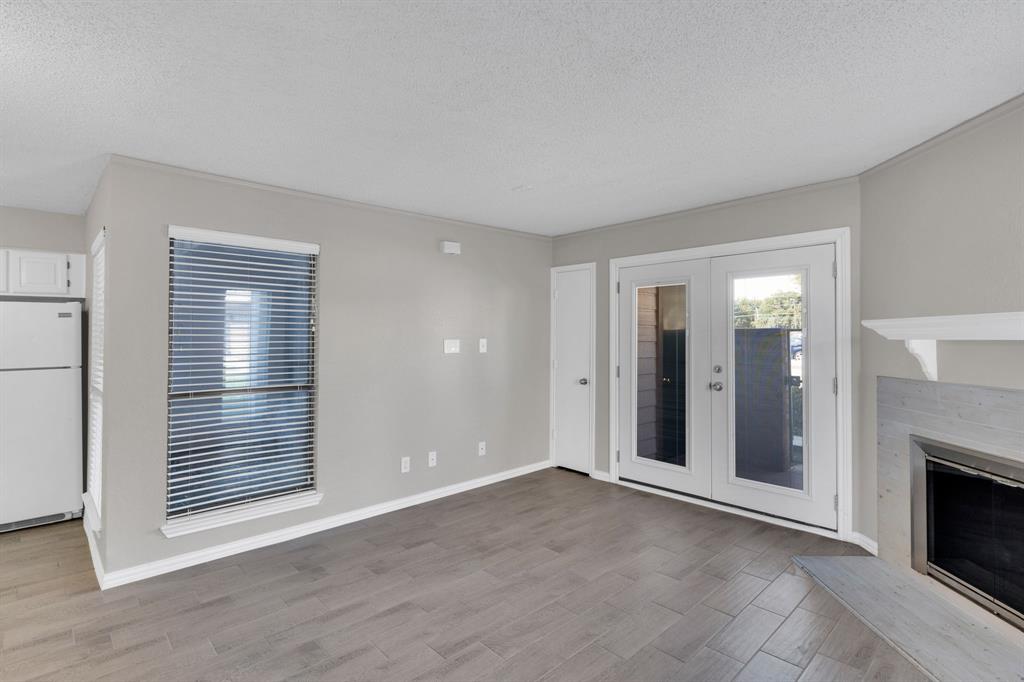 Arlington Oaks Condo - Residential Lease