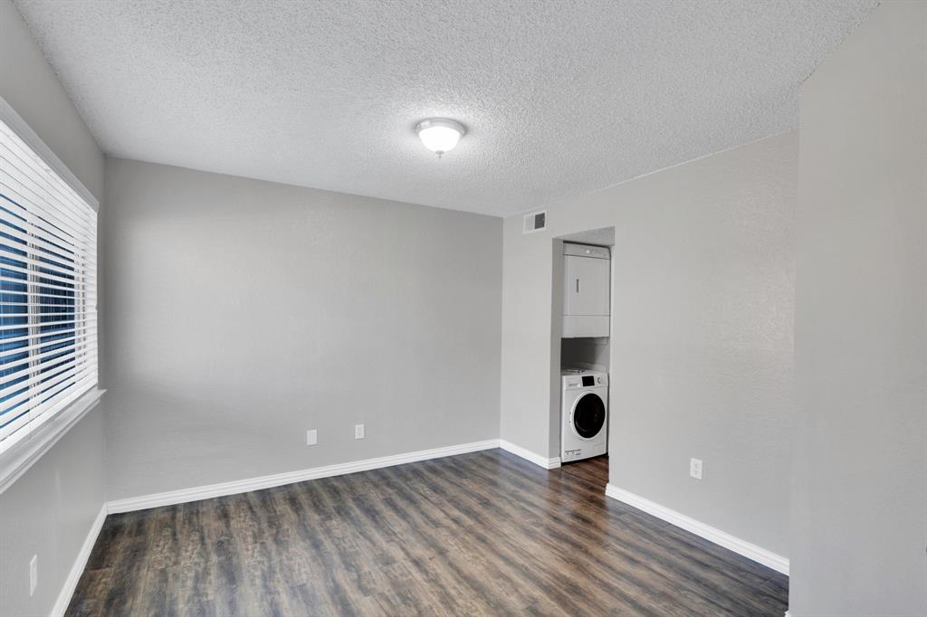 Arlington Oaks Condo - Residential Lease