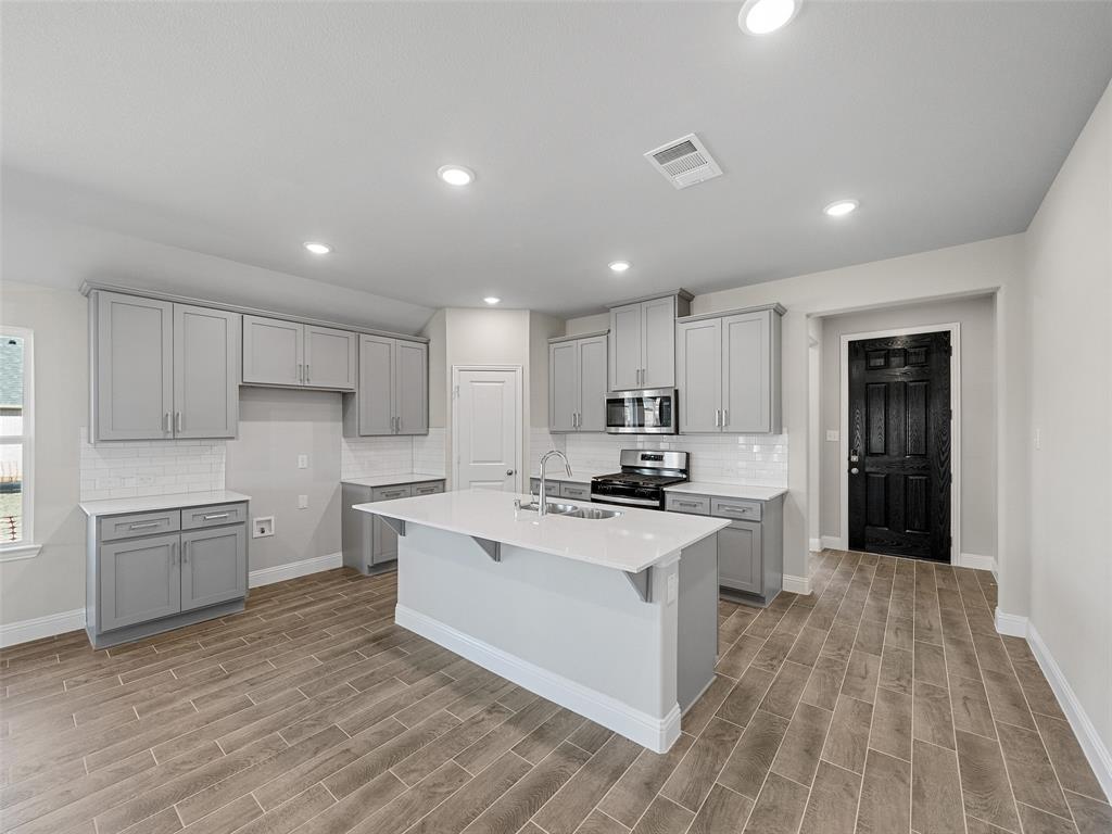 AnaCapri Phase 1A - Residential Lease