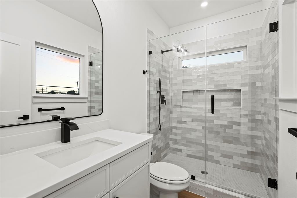 Parks & Freedman Spgs Ave - Residential