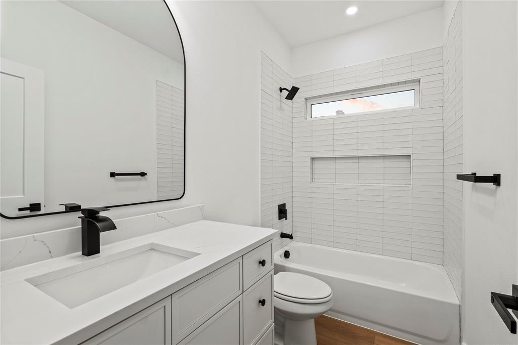 Parks & Freedman Spgs Ave - Residential