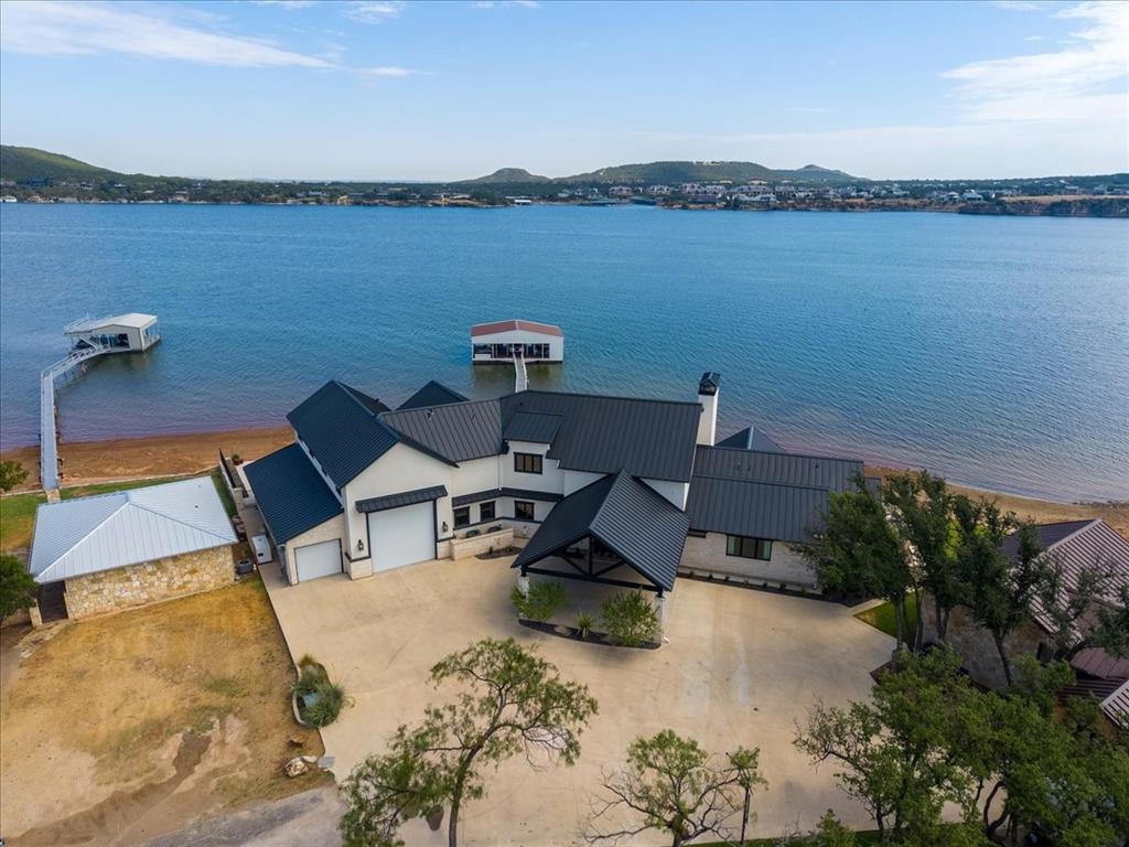 1011 Possum Point