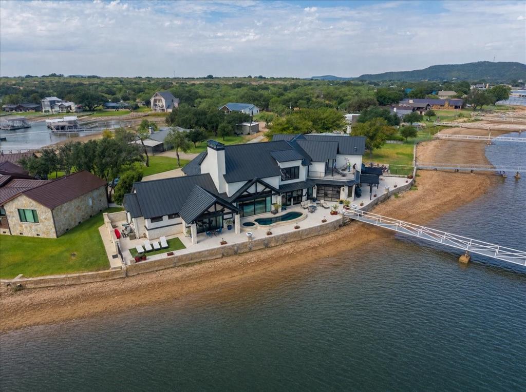 1011 Possum Point