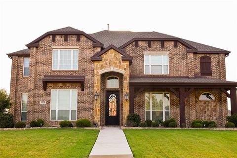 Photo of 13725 Alterna Drive, Fort Worth, TX 76052 (MLS # 21044619)