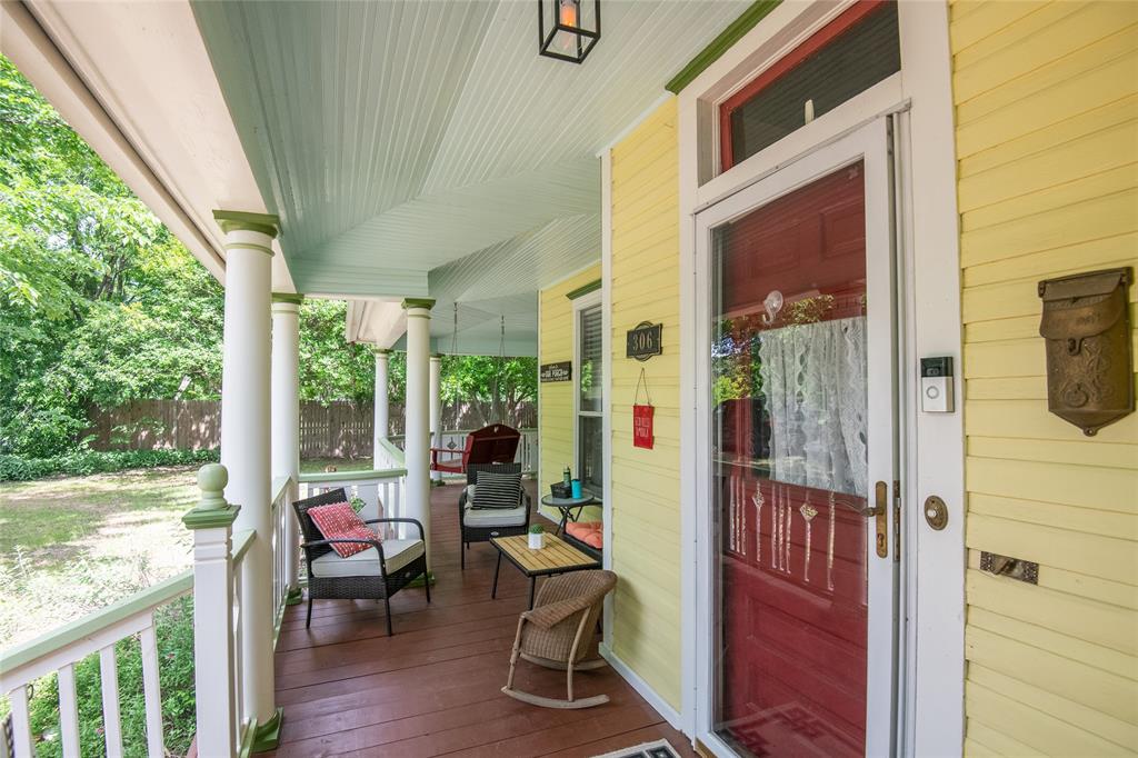 306 College Street
