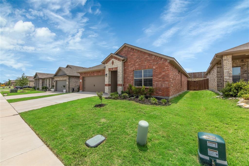 CHAPEL CREEK - Residential
