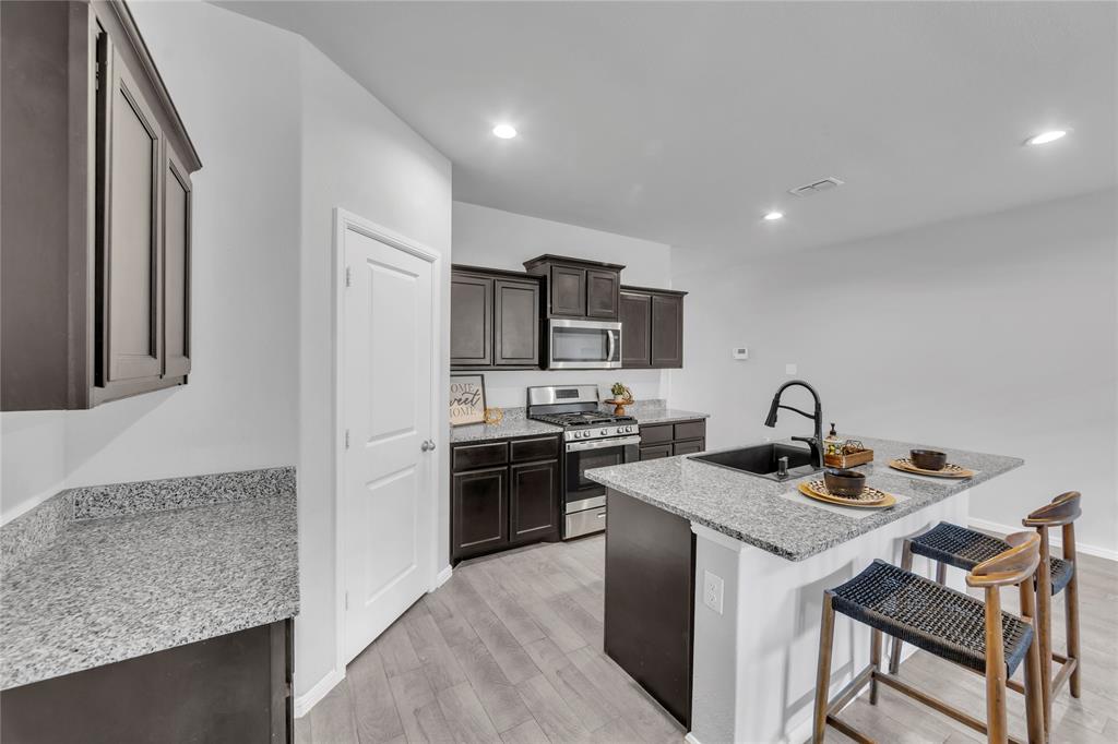 CHAPEL CREEK - Residential